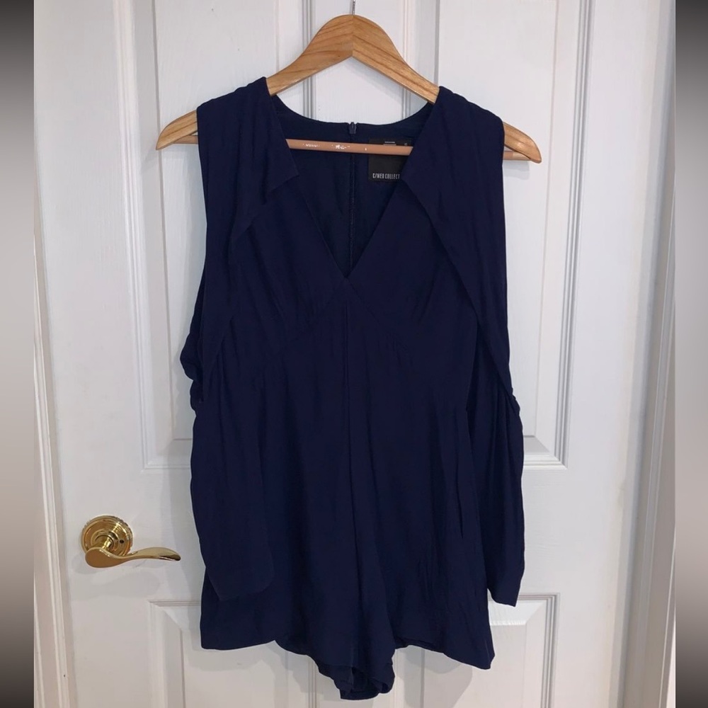 Navy Ruffle Cold Shoulder Romper - Picture 4 of 6